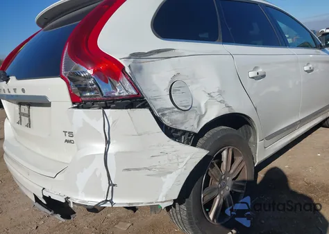 2017 Volvo Xc60 T5 Inscription z USA, uszkodzony, nr VIN YV440MRU1H2154678